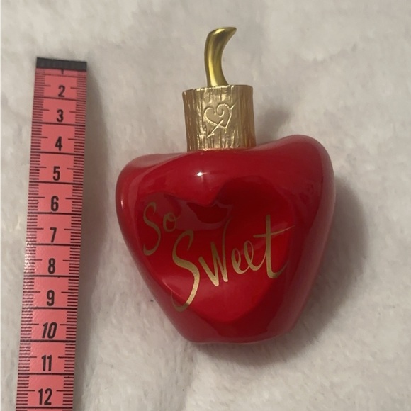 Apple Design “So Sweet” Parfüm smells like you just got out of the shower fresh. - Picture 2 of 6